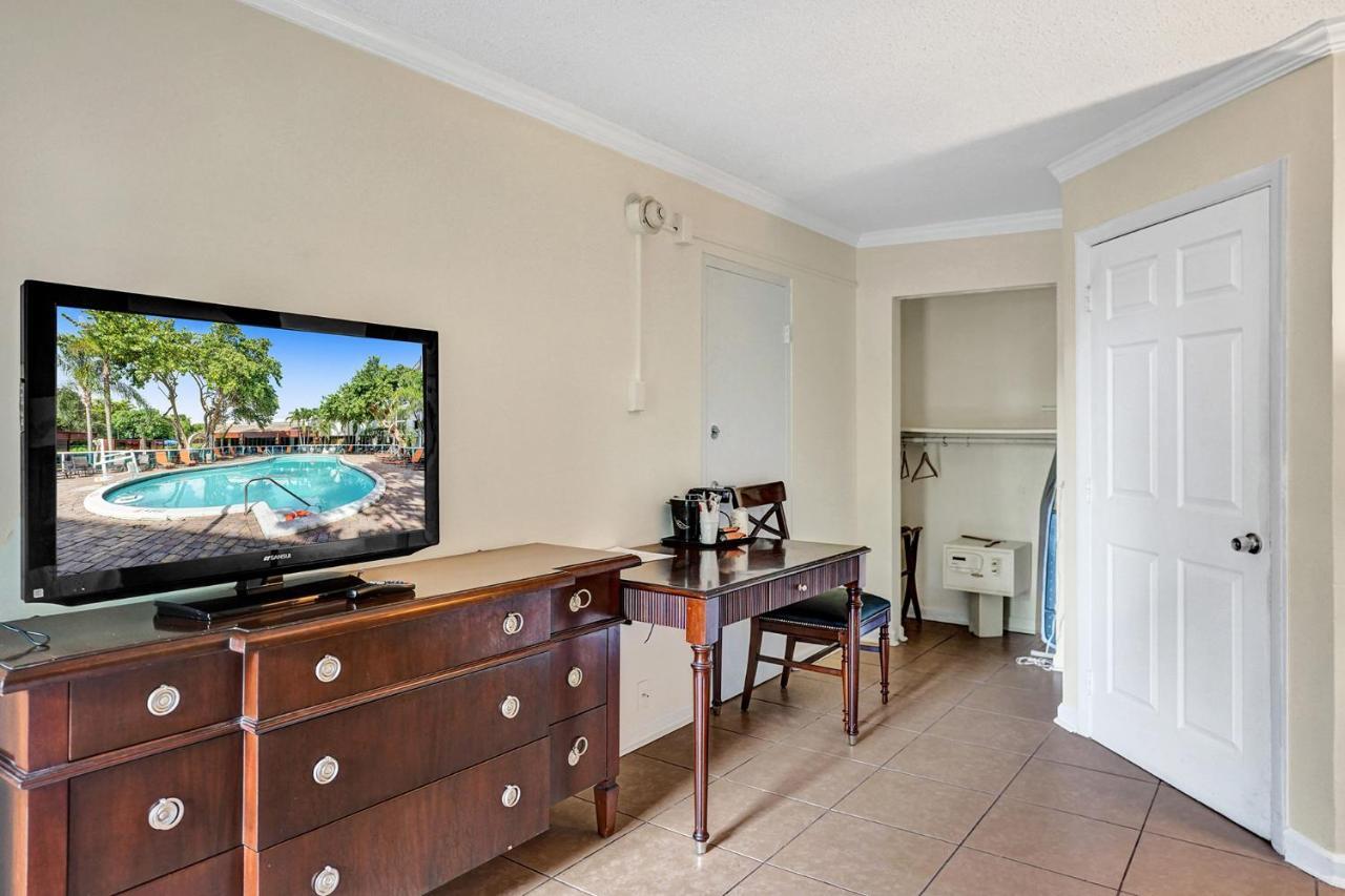 Fort Lauderdale Grand Hotel Exterior photo